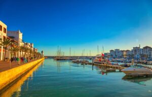 Marina de Agadir e costa atlântica